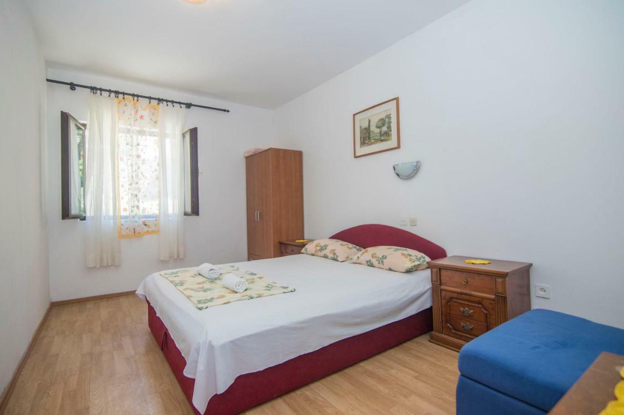 Apartments Tonin Ivan Dolac Buitenkant foto